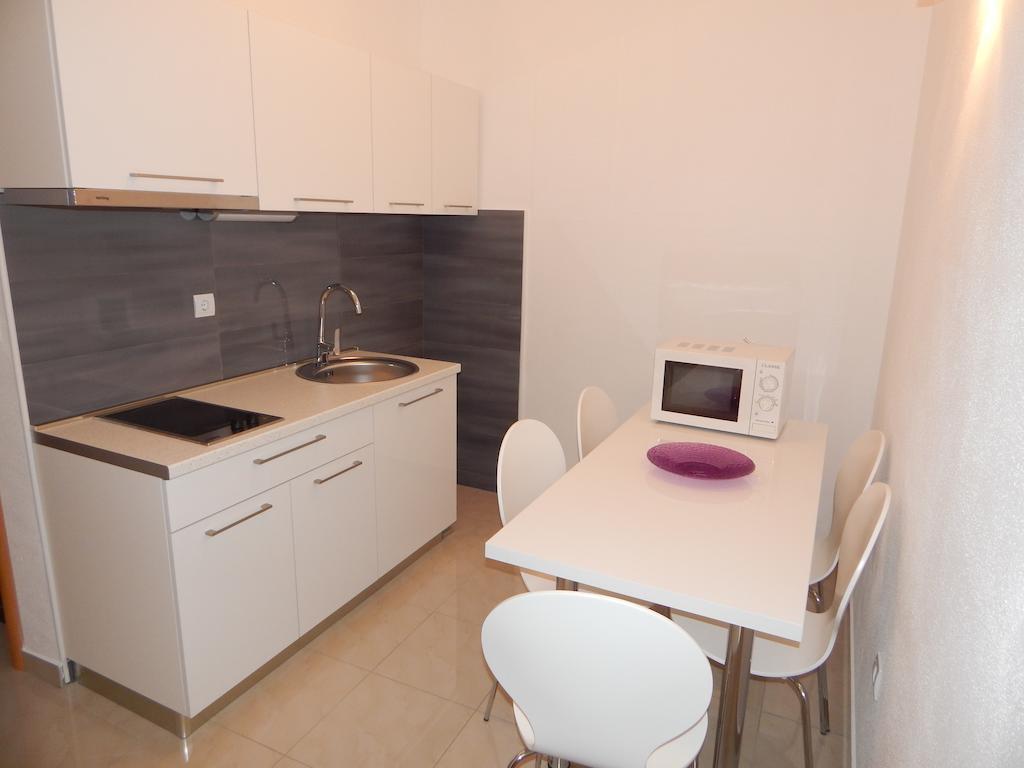 Sea Star Apartments Podstrana Bagian luar foto