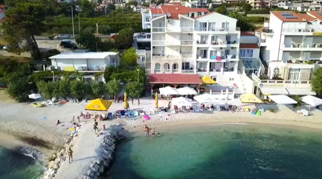 Sea Star Apartments Podstrana Bagian luar foto